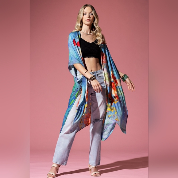 Dreamy Floral Print Kimono - Watercolor Effect Background - Soft Silky Material - Picture 2 of 7